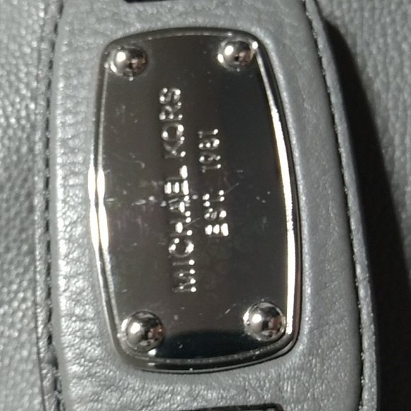 Michael Kors Extra Large Duffle Bag Tote Carry On Bag Gently Used - Picture 2 of 16